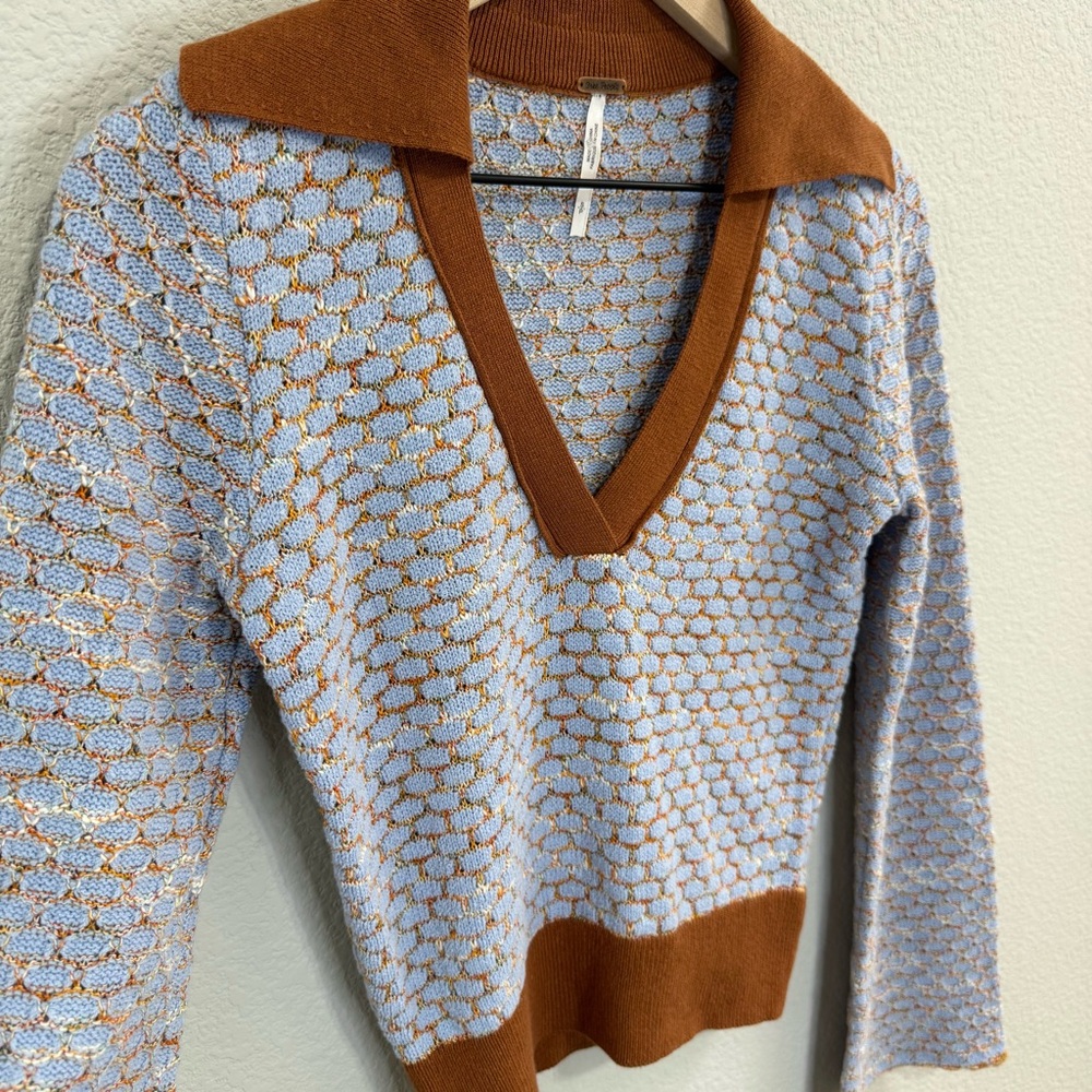 Free People V-Neck Sweater in Blue and Rust Size S - Picture 5 of 12